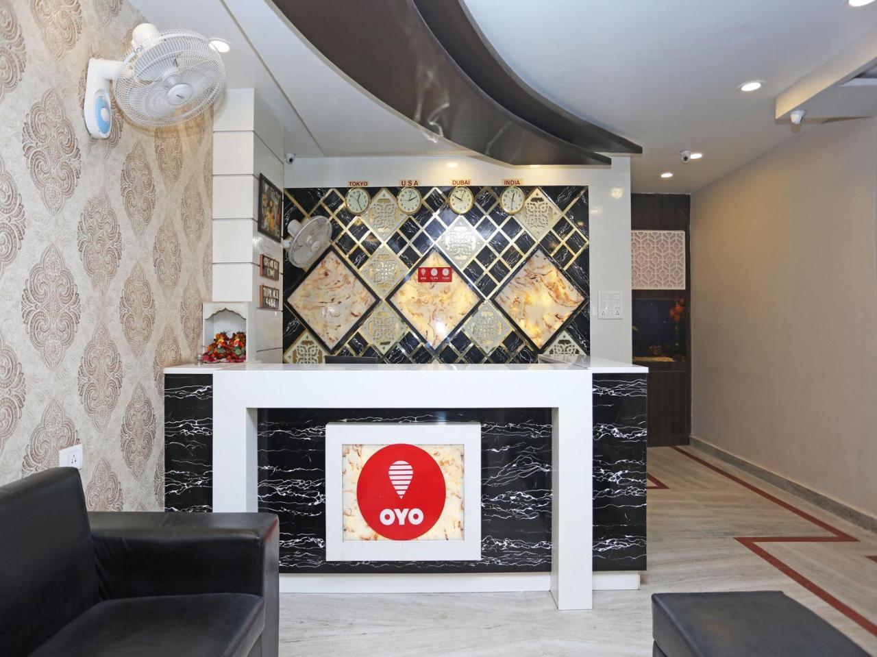 Oyo 10338 Hotel Aadesh Palace Varanasi Dış mekan fotoğraf